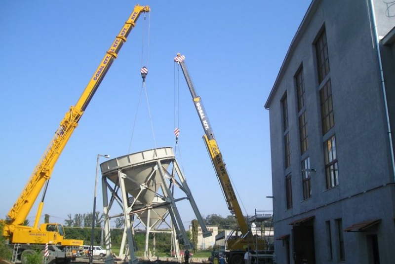 Rekonštrukcia a montáž síl pre prekládku cementu - Onga /HU/
